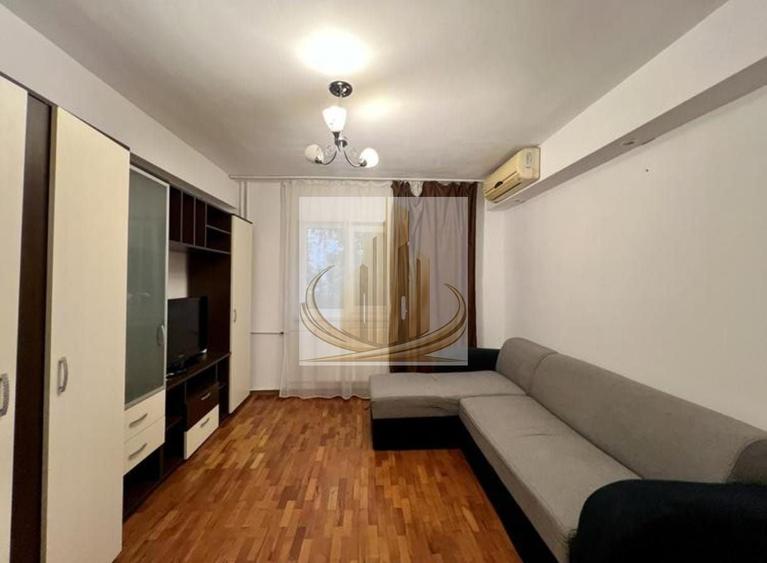 Garsonieră decomandată, mobilată în Olimpia-Stadion