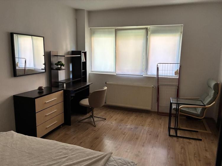 Inchiriez apartament 2 camere - Aparatorii Patriei - 2