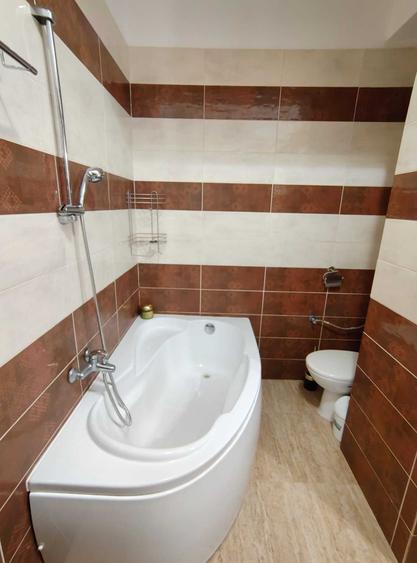 Apartament cu 2 camere semidecomandat în Roșu
