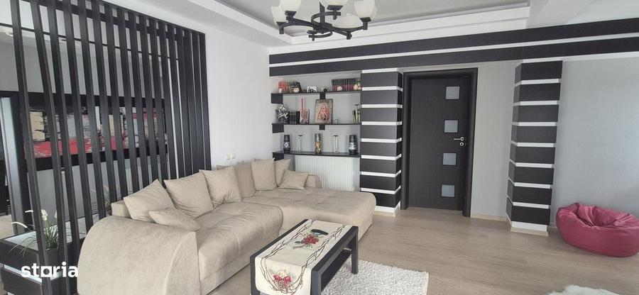Casă cu 4 camere în Piatra