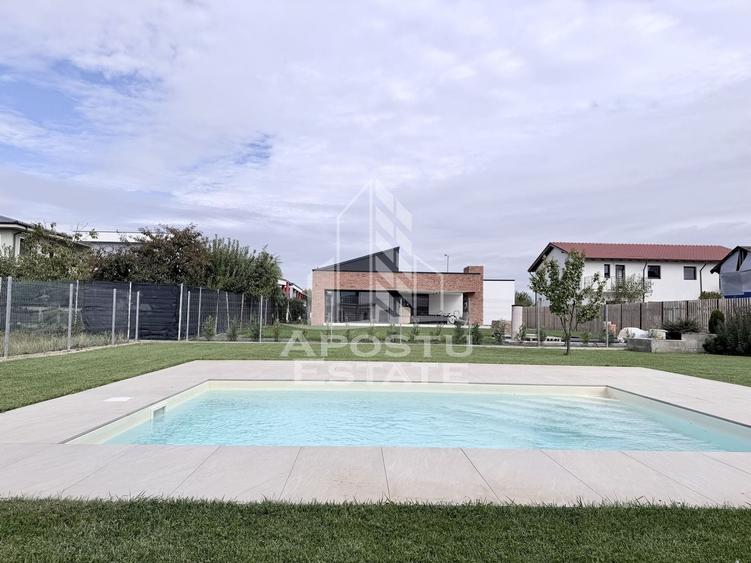 Casă individuală cu 5 camere cu Piscina în Ciarda Roșie