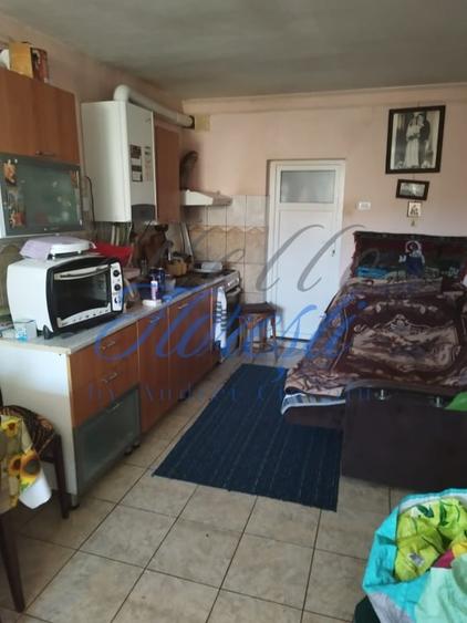 Casă individuală cu 3 camere cu Canalizare în Dâmbul Rotund
