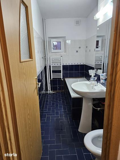 Apartament cu 3 camere decomandat în Griviței