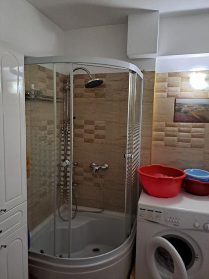 Apartament cu 2 camere decomandat în Calea Romanului