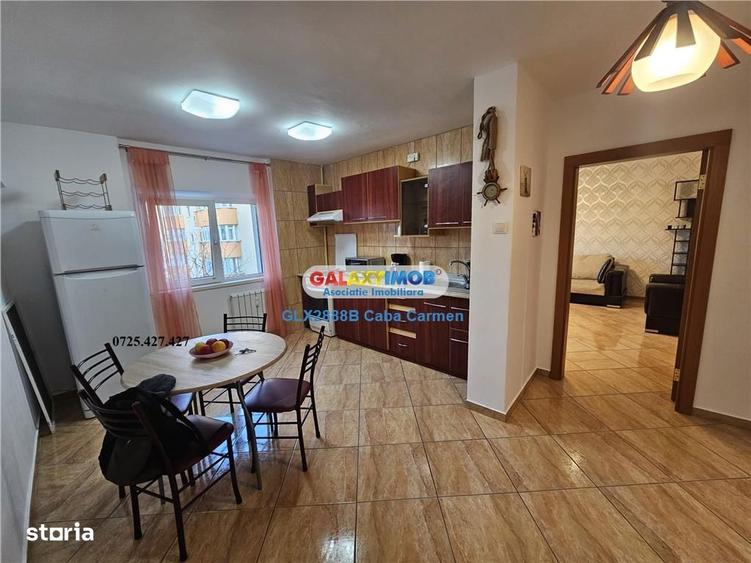 Apartament cu 3 camere decomandat în Rahova