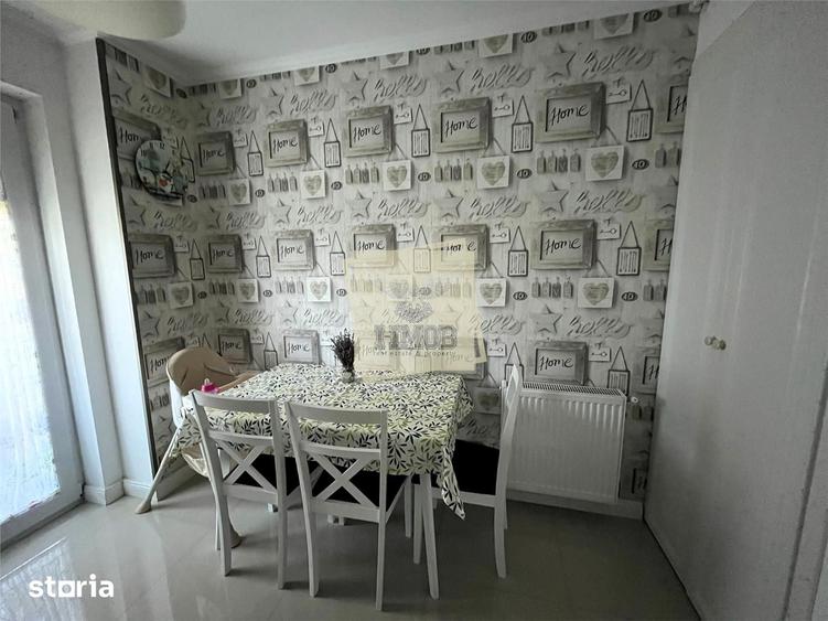 Apartament cu 3 camere decomandat în Turnișor