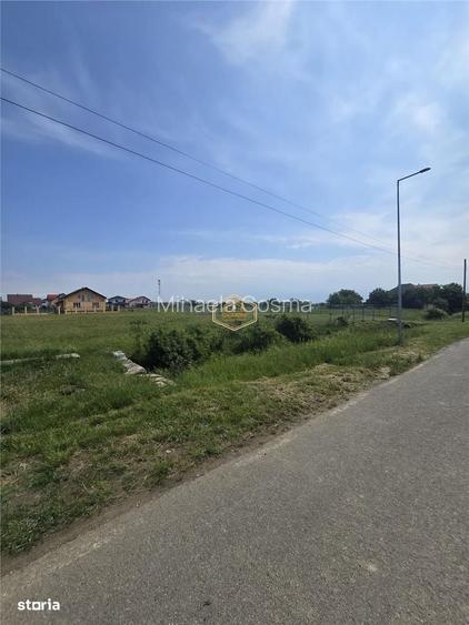 Teren intravilan | 600 mp | Front 20 m | Botiz