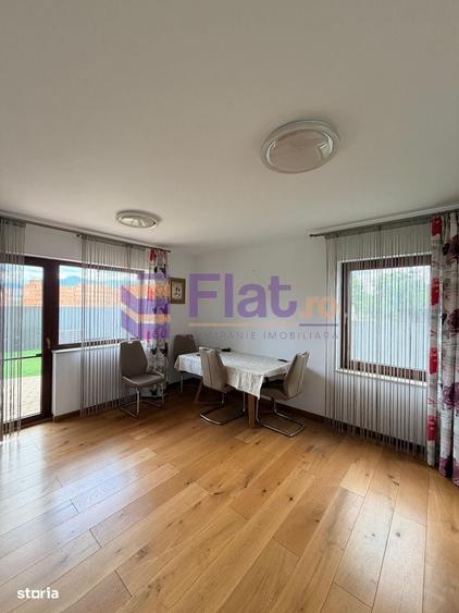 Casă cu 3 camere cu Teren 500 Mp în Central
