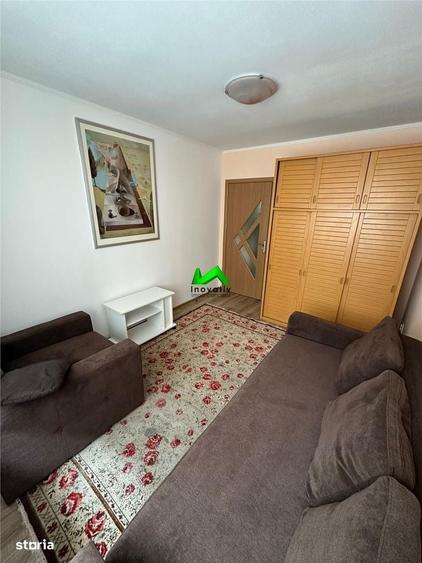 Apartament cu 3 camere decomandat în Turnișor