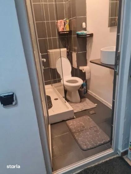 Garsonieră decomandată în Rahova