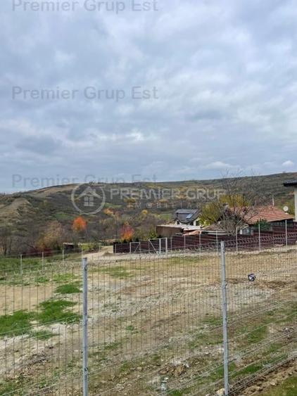 Teren Construcții intravilan de 477 mp, în Aroneanu