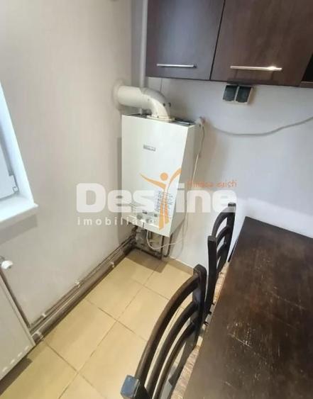 Apartament cu 2 camere semidecomandat în Dâmbovița