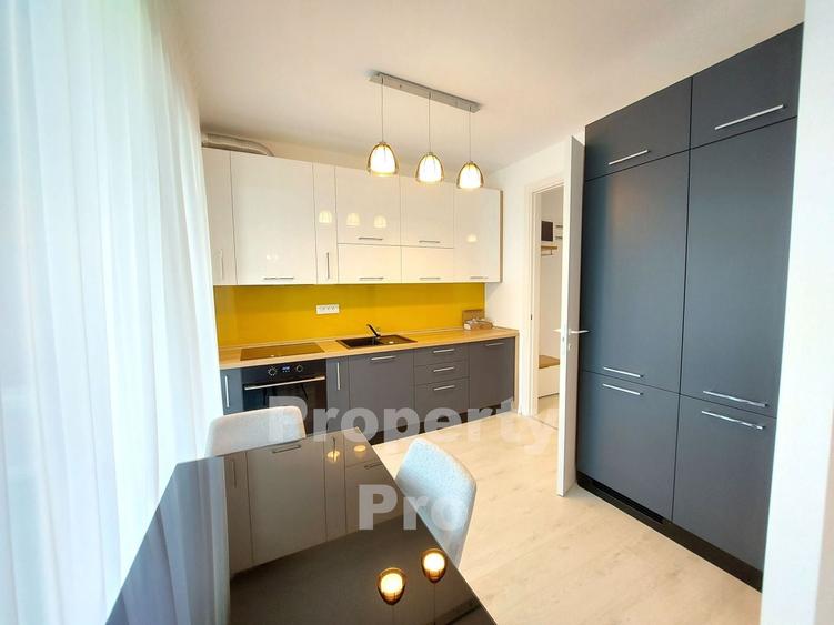 Apartament cu 2 camere semidecomandat, mobilat în Aviației