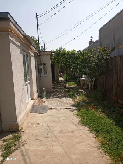 Casă cu 4 camere cu Teren 320 Mp în Brăilița