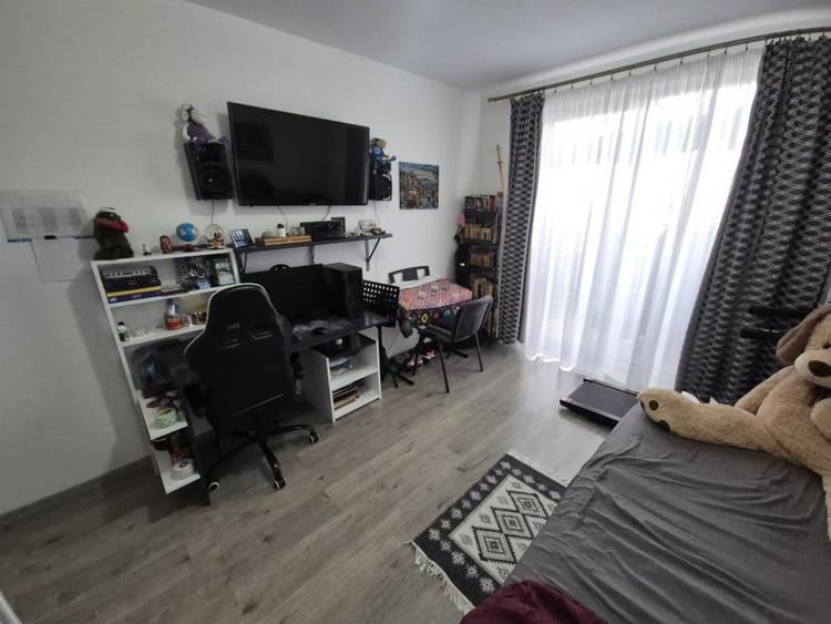 Apartament 2 camere, 51mp, decomandat, gradina, parcare, Floresti - 5