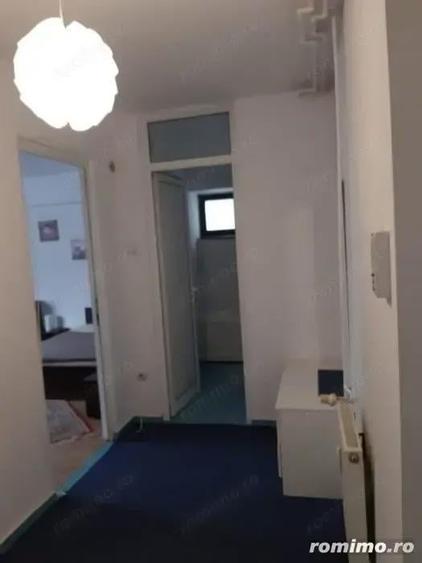 1 camera zona - Gara de Nord - 2