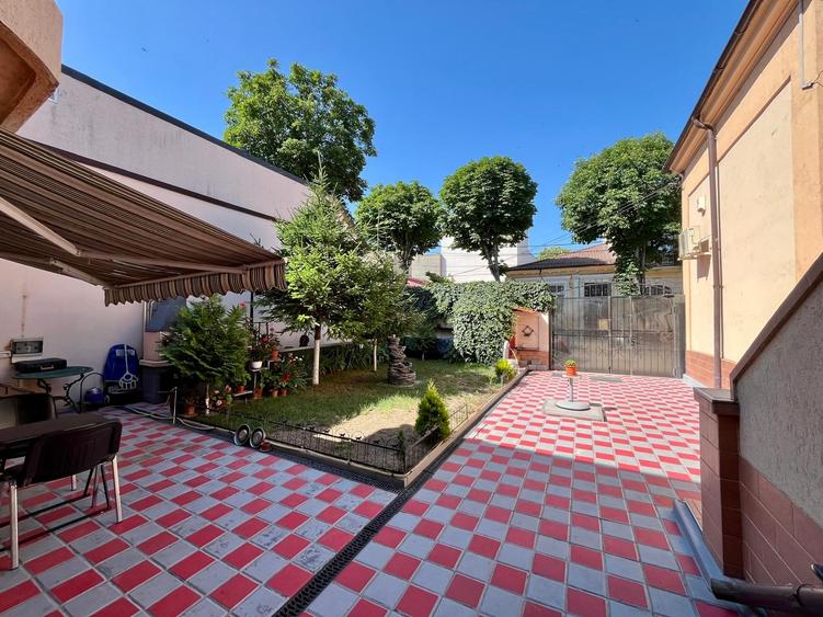 Casă cu Demisol + Parter și Spațiu Comercial Ultracentral-Tomis Mall 414000 eur - 26