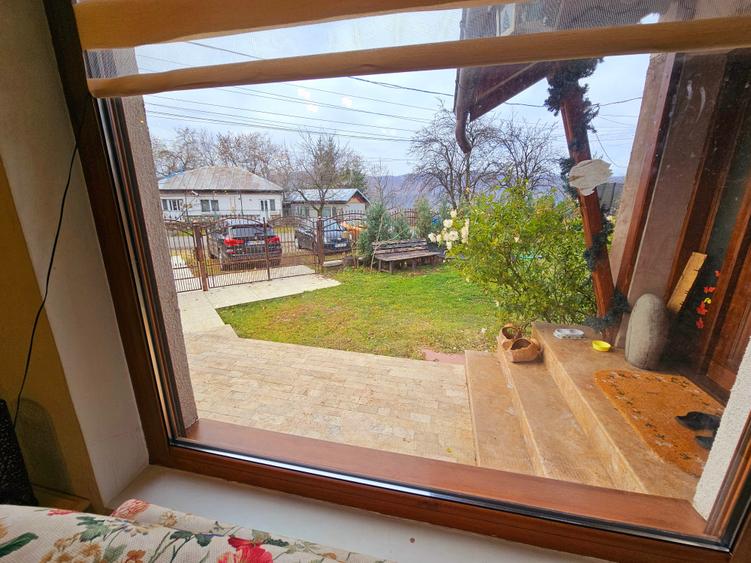 Vanzare vila 6 camere, mobilata si utilata, in Banesti - 4