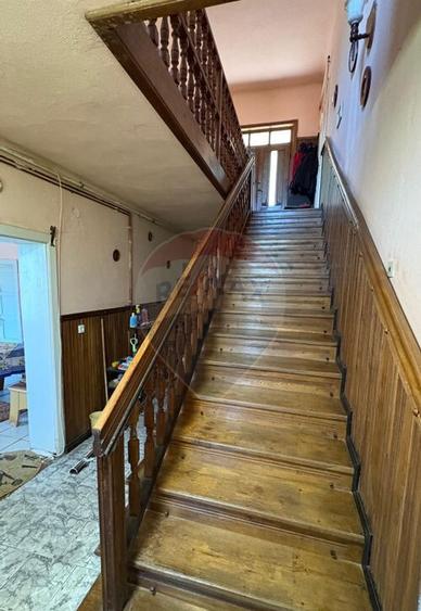 Casa intr-o loca?ie cu panorama deosebita, in zona Mosnei - 1