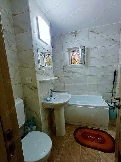 Inchiriez apartament cu 2 camere mobilat in micro 17 etajul 1. - 7