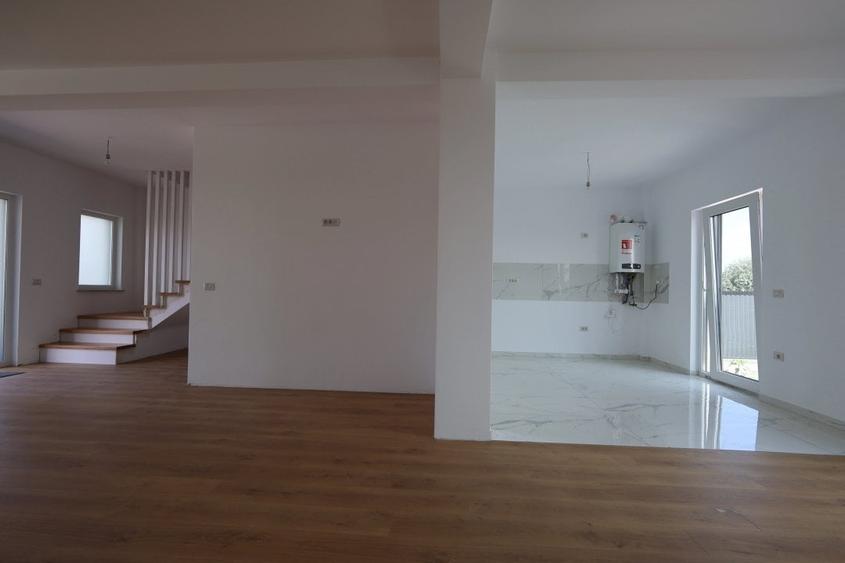 Casa 4 camere, teren intre 350-543 mp la strada asfaltata din Popas Pacurari - 3