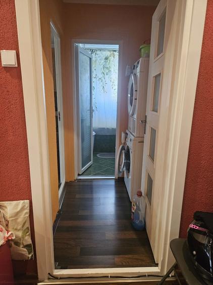 Apartament de vanzare 3 camere,cartier Republicii et.3 - 7