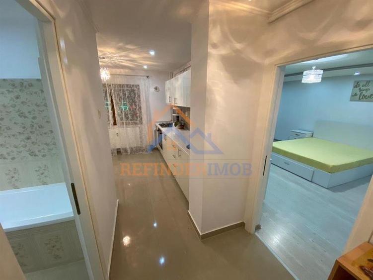 Garsoniera de vanzare, zona Decebal - 3