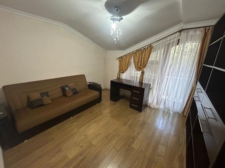 Apartament 4 camere spatios , zona Trocadero - 4