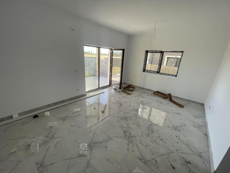 Giroc-Bld. Aviatiei | 5 camere | 3 bai | Bucatarie inchisa - 3