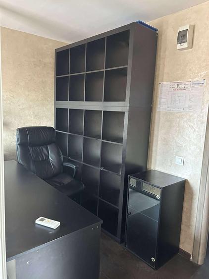 vand central spatiu de  8 plus 3 birouri birouri cu CF separat - 8