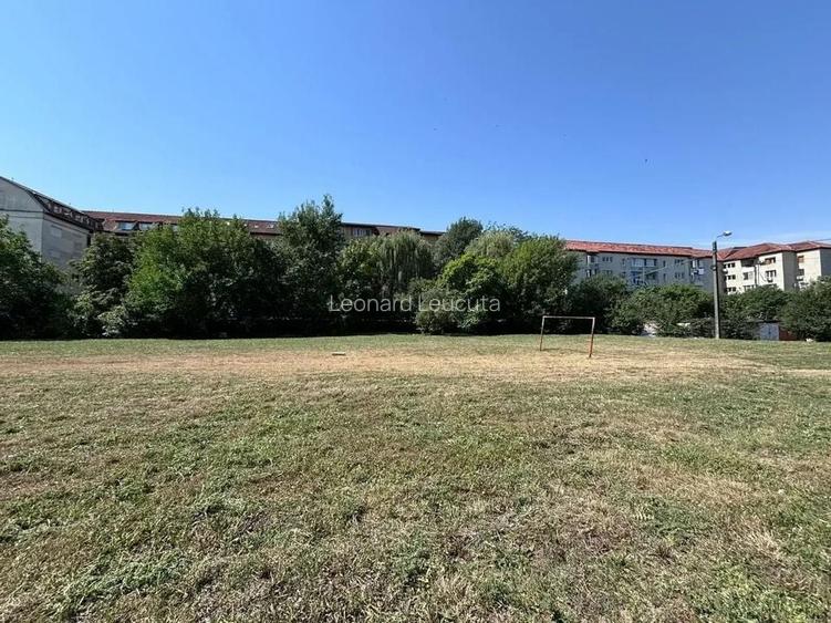 Teren de bloc cu 12 apartamente si SAD | Lipovei