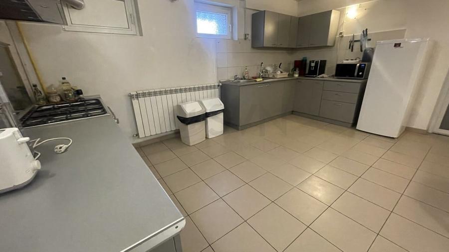 REV2002057 Vila eleganta in zona Domenii l potrivita pentru clinica medicala sau - 10