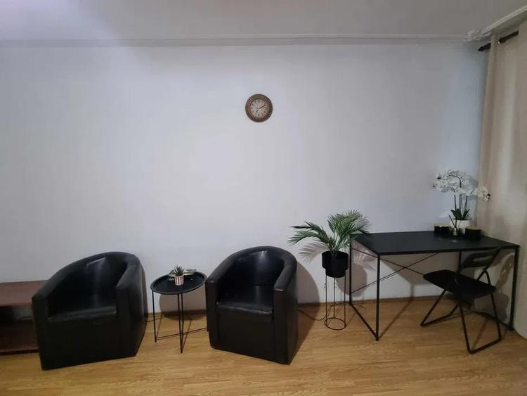 Dristor, garsoniera, 1 min metrou, mobilata si utilata - 3