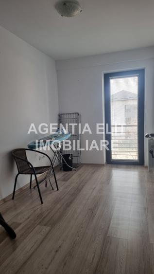 Apartament 3 camere, bloc nou, zona Scolii nr 7 - 7