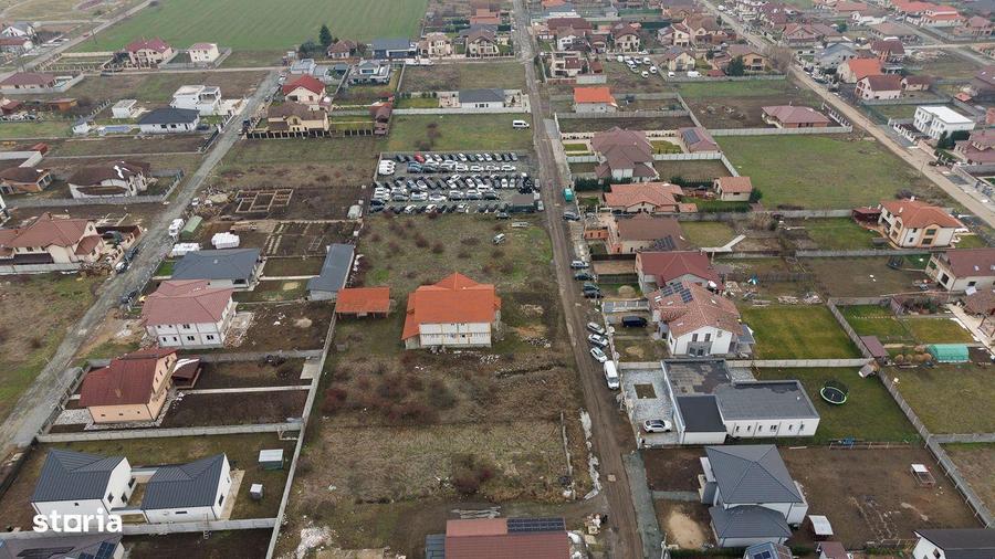 Teren intravilan de 925 mp in Vladimirescu - 1