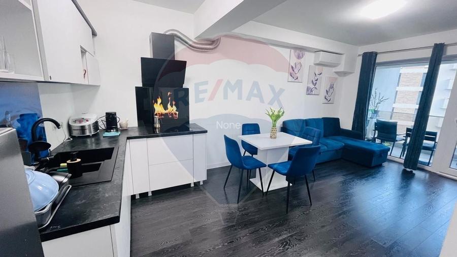 Apartament cu 3 camere de vanzare in zona Nufarul