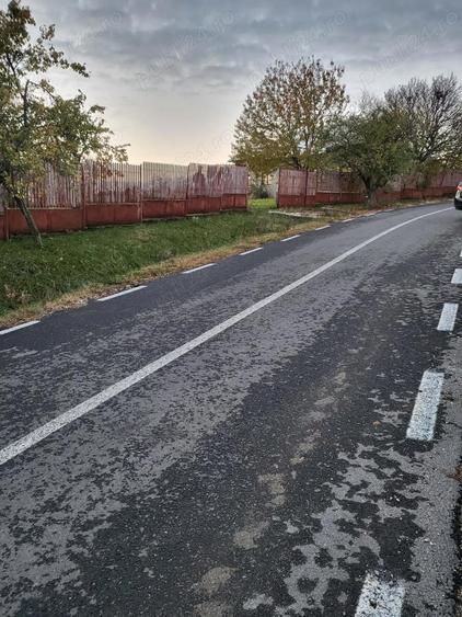 Vand parcele teren intravilan,Mosoaia, strada principala, 7 km Pitesti - 8
