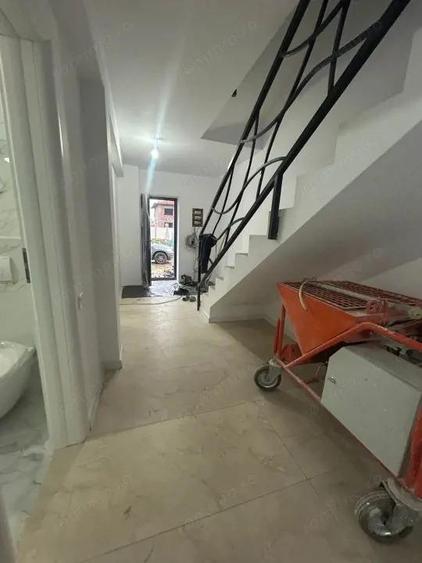 Vanzare/Duplex P+1+M Bragadiru-Cartierul Independentei id nr 9 - 6