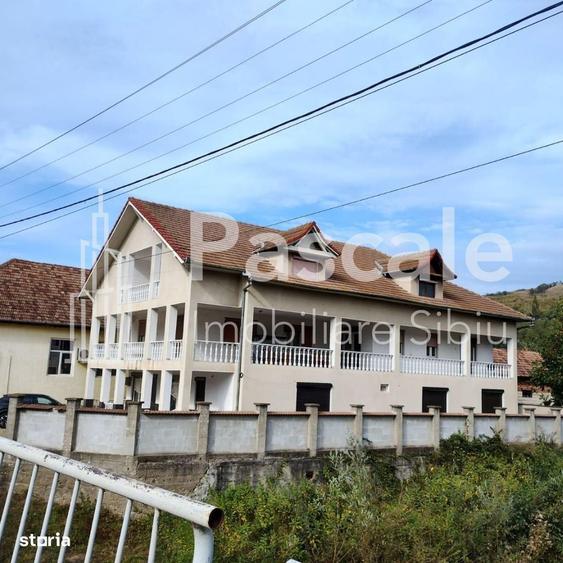 Casa de vanzare in Globu Craiovei la doar 30 km de Baile Herculane! - 7