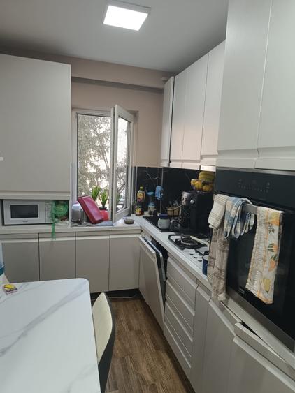 Apartament 4 camere, de vânzare, cartier Mănăștur, str. Retezat, etj 2/4 - 2