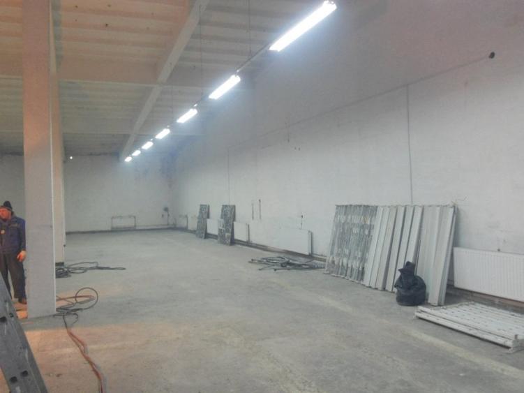 Inchiriez- pe Gh. Doja - depozit + birouri , 2,5 euro/ mp - 1