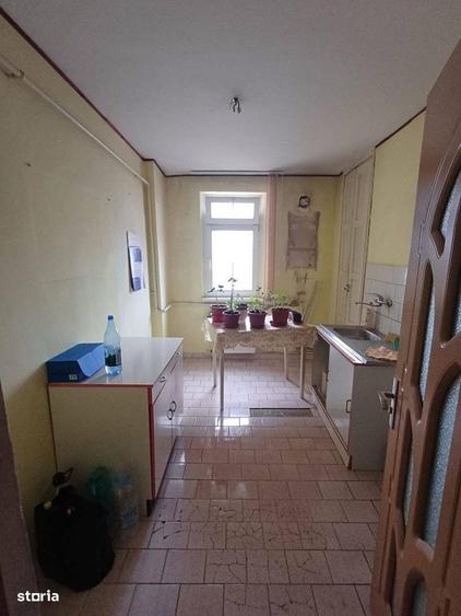 De vanzare apartament cu 3 camere,2 bai, 2 balcoane,situat in zona BCR - 2