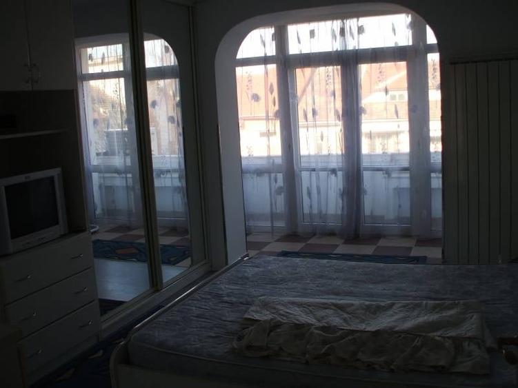 Apartament 4 camere pentru inchiriat - 3