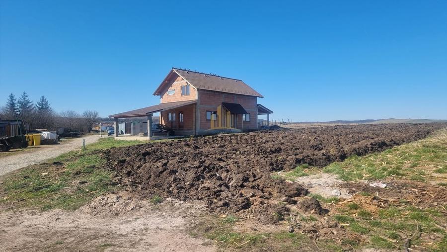 TEREN INTRAVILAN CU UTILITĂȚI | 420-450 MP | ȘURA MICĂ | PUZ APROBAT - 2