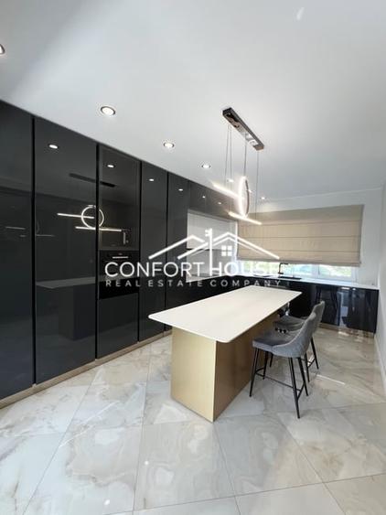 Vila  cu arhitectura moderna,  D+P+E,  piscina,  IANCU NICOLAE -British School - 21