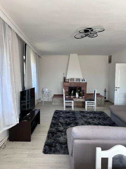 Casă modernă, spațioasă,  ,6400 mp teren. 329.000 € - 3