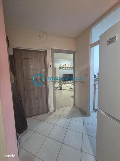 Royal Imobiliare - Vanzare apartament 2 camere zona 9 Mai - 12