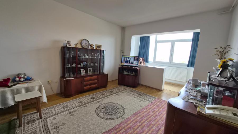 Zona CET - ap 2 camere, dec , et 8/10 , centrala gaze - 12