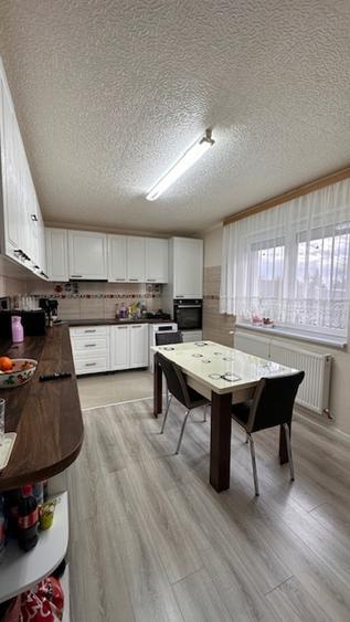 VICTORIEI- zona V. Borcutului casa parter finisata la cheie! - 4