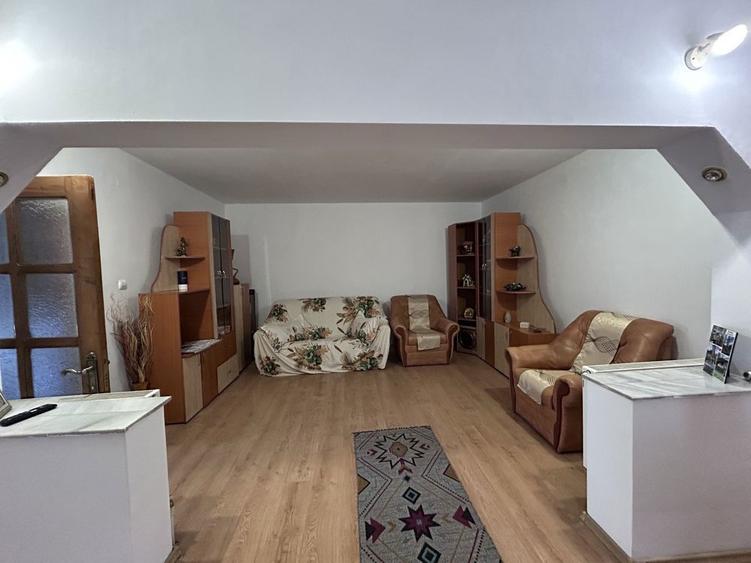 Casa de vanzare + Spatiu comercial - 6